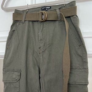 Fashion Nova | High Waisted Skinny Cargo | size S